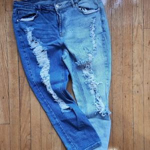 Distressed Mom Jeans Size 16